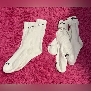 3 pairs of Nike crew socks